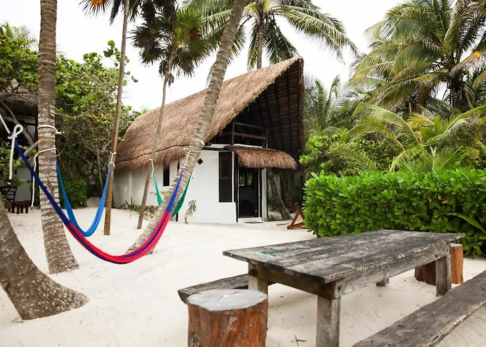 Playa Selva Lodge *